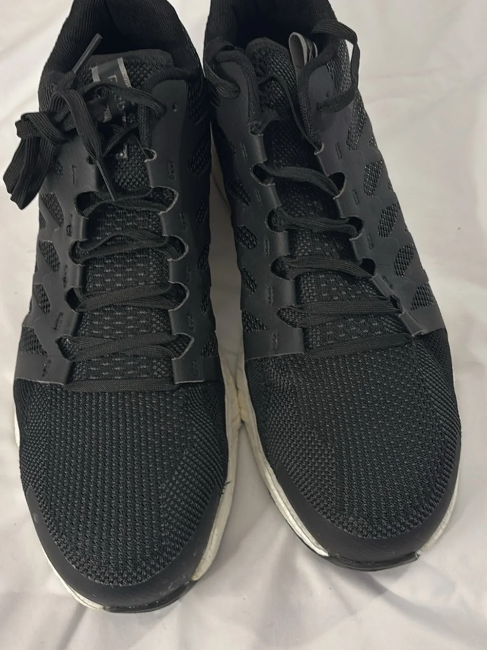 Reebok Men's Black and White Boat Shoes